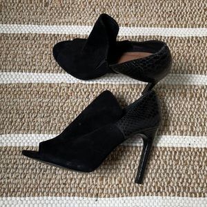 Vince Camuto Heels size 7.5